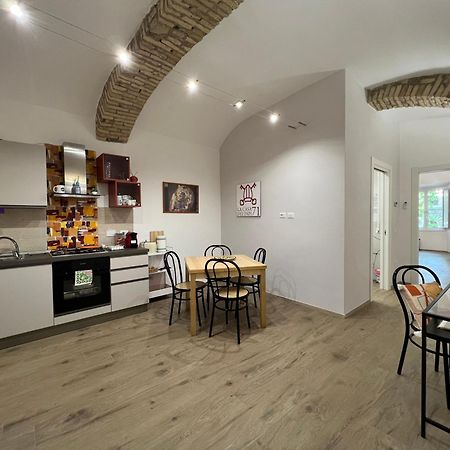Апартаменты La Casa Dei Papi 71 Рим Экстерьер фото