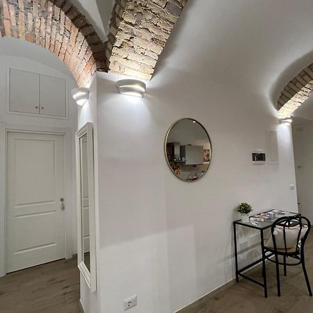 Апартаменты La Casa Dei Papi 71 Рим Экстерьер фото